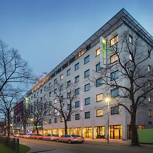 Express Centre By Ihg Hotel
